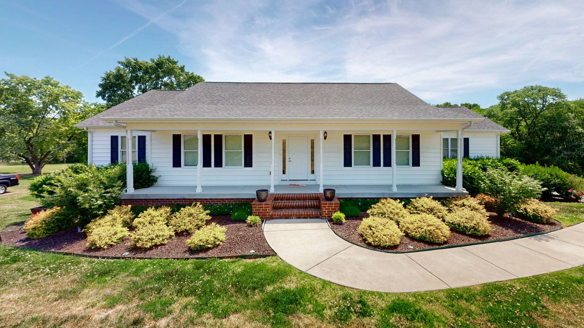 1909 Pointe Barton Dr