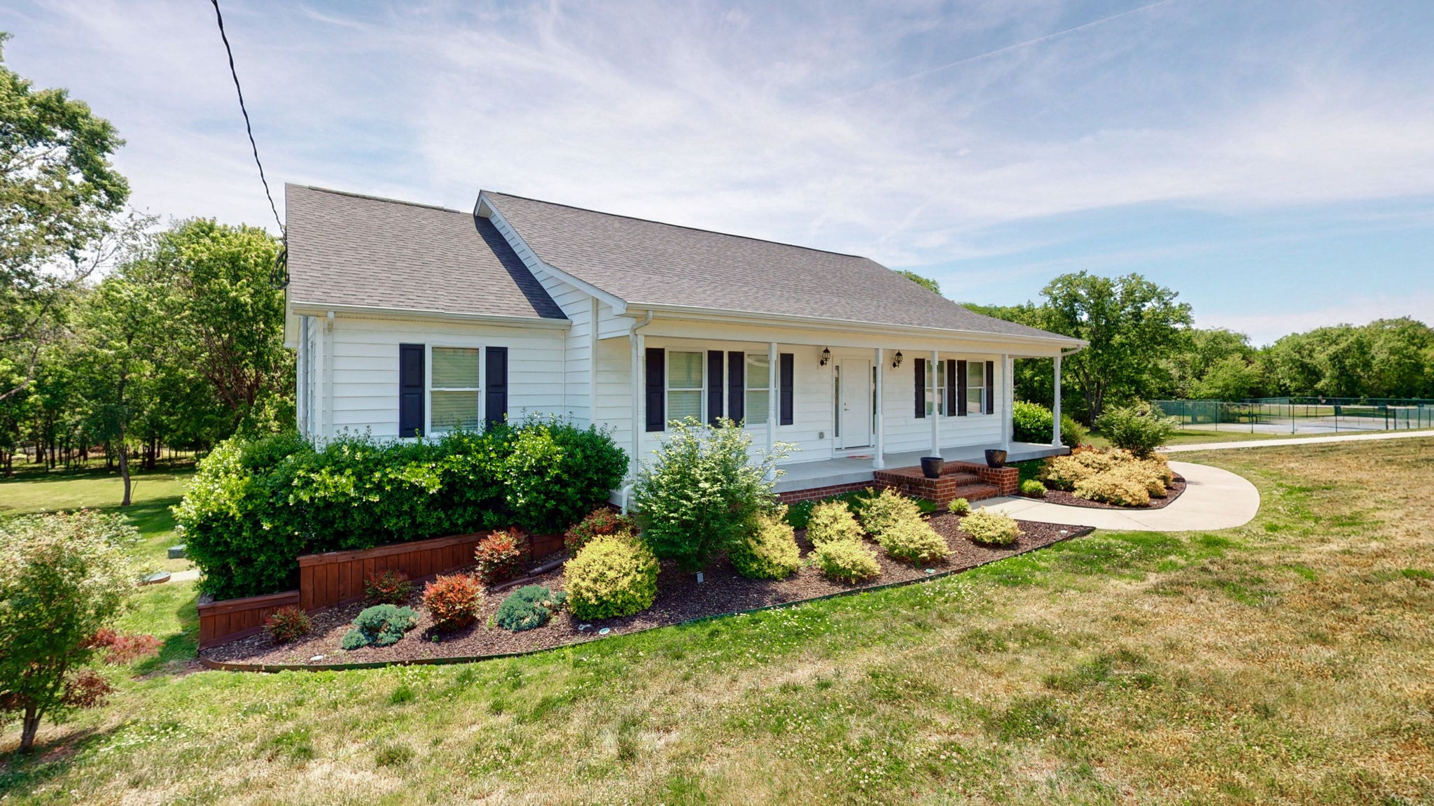 1909 Pointe Barton Dr