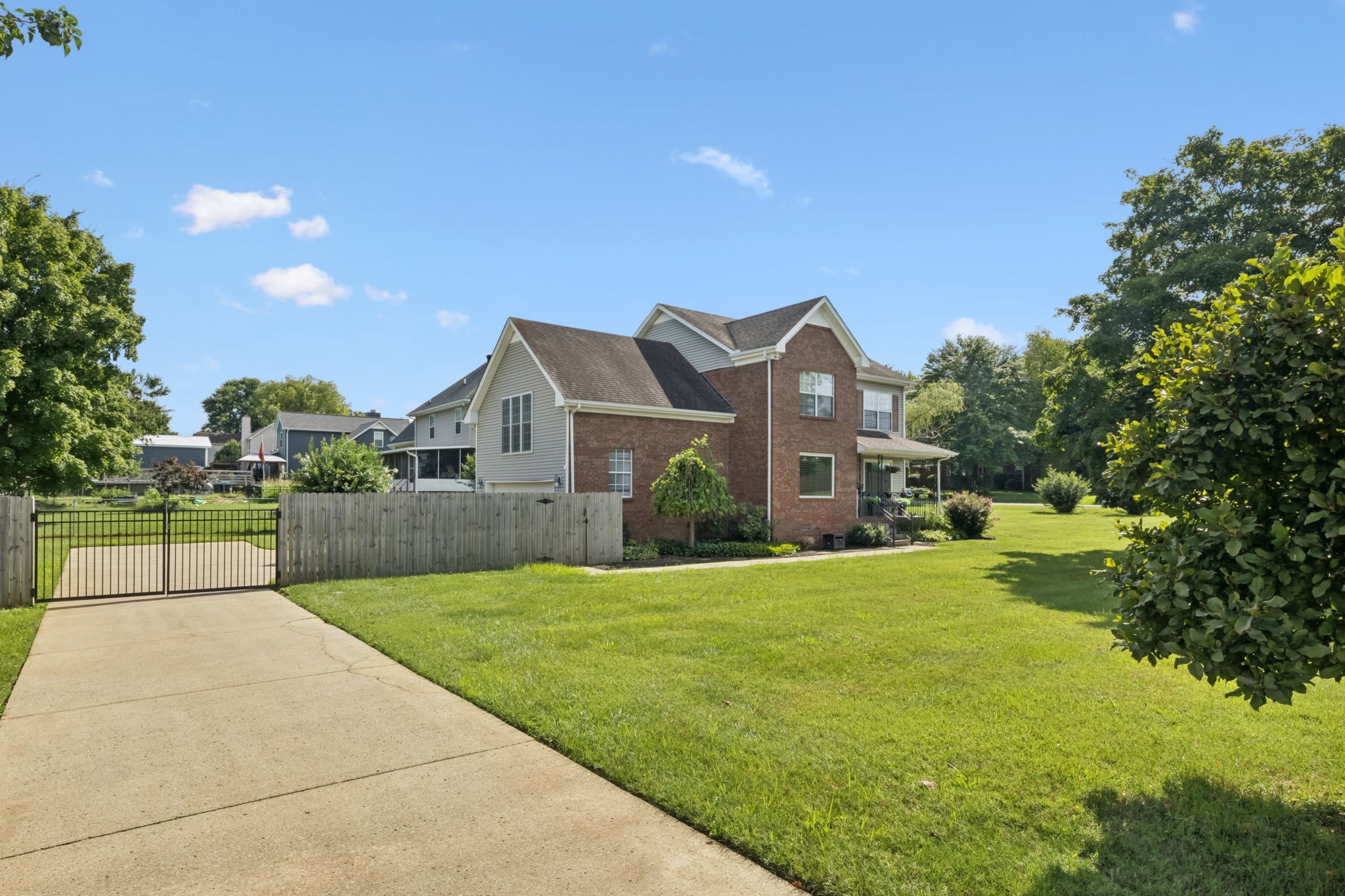 101 Spicer Ct