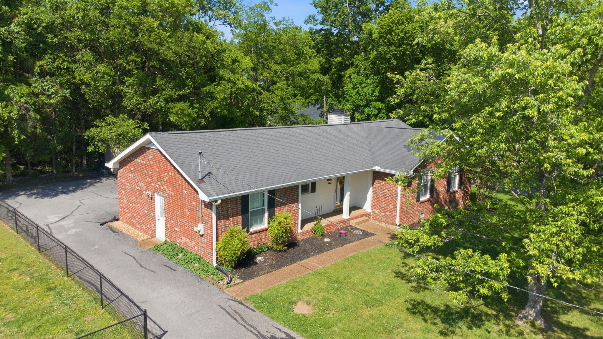 108 Ashlea Ct