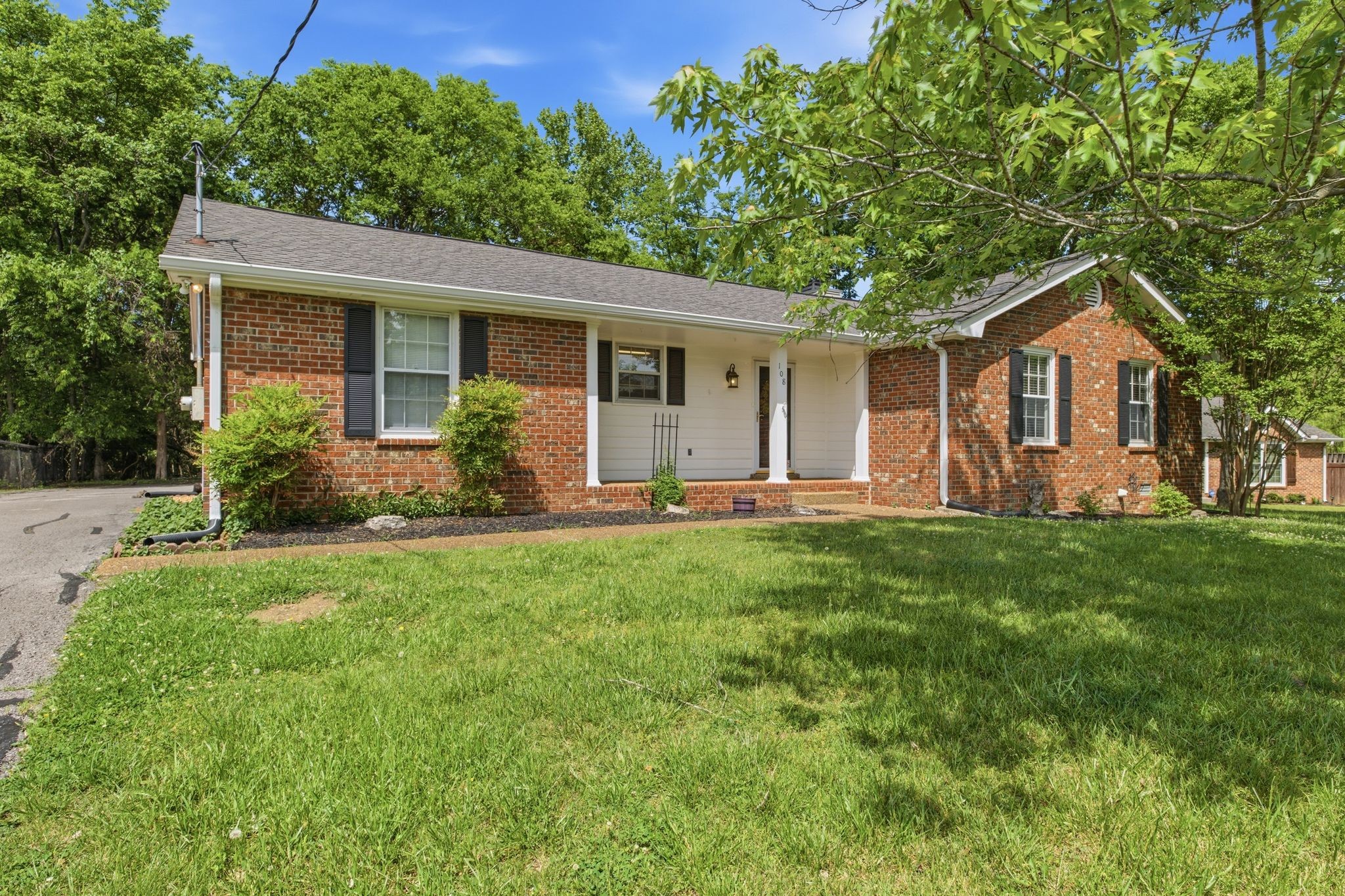 108 Ashlea Ct