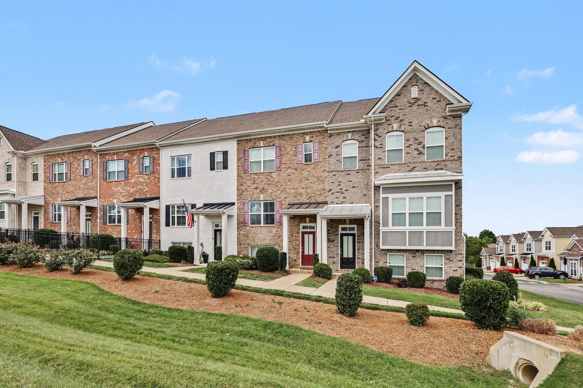 296 Kinsale Dr