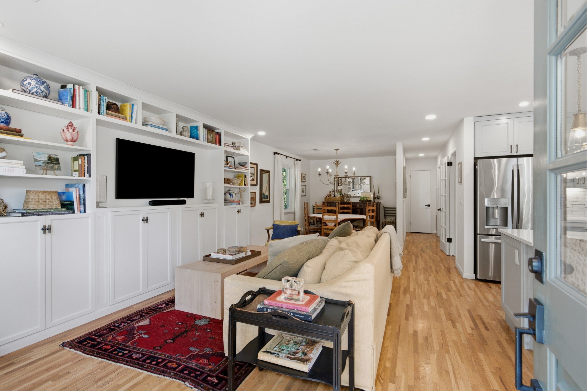 4116 Westlawn Dr