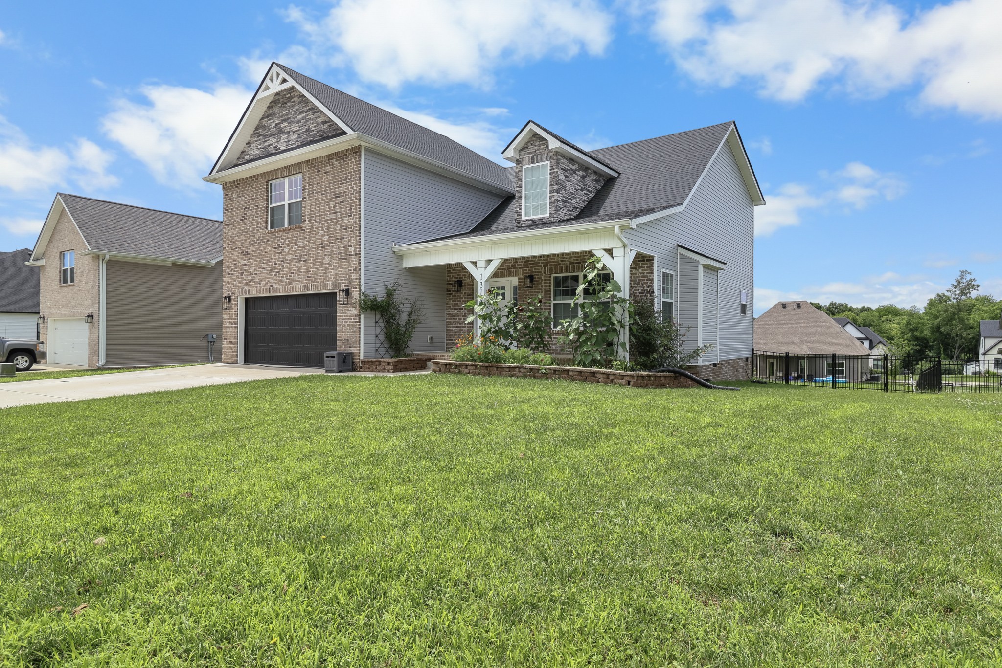 1314 Highgrove Ln