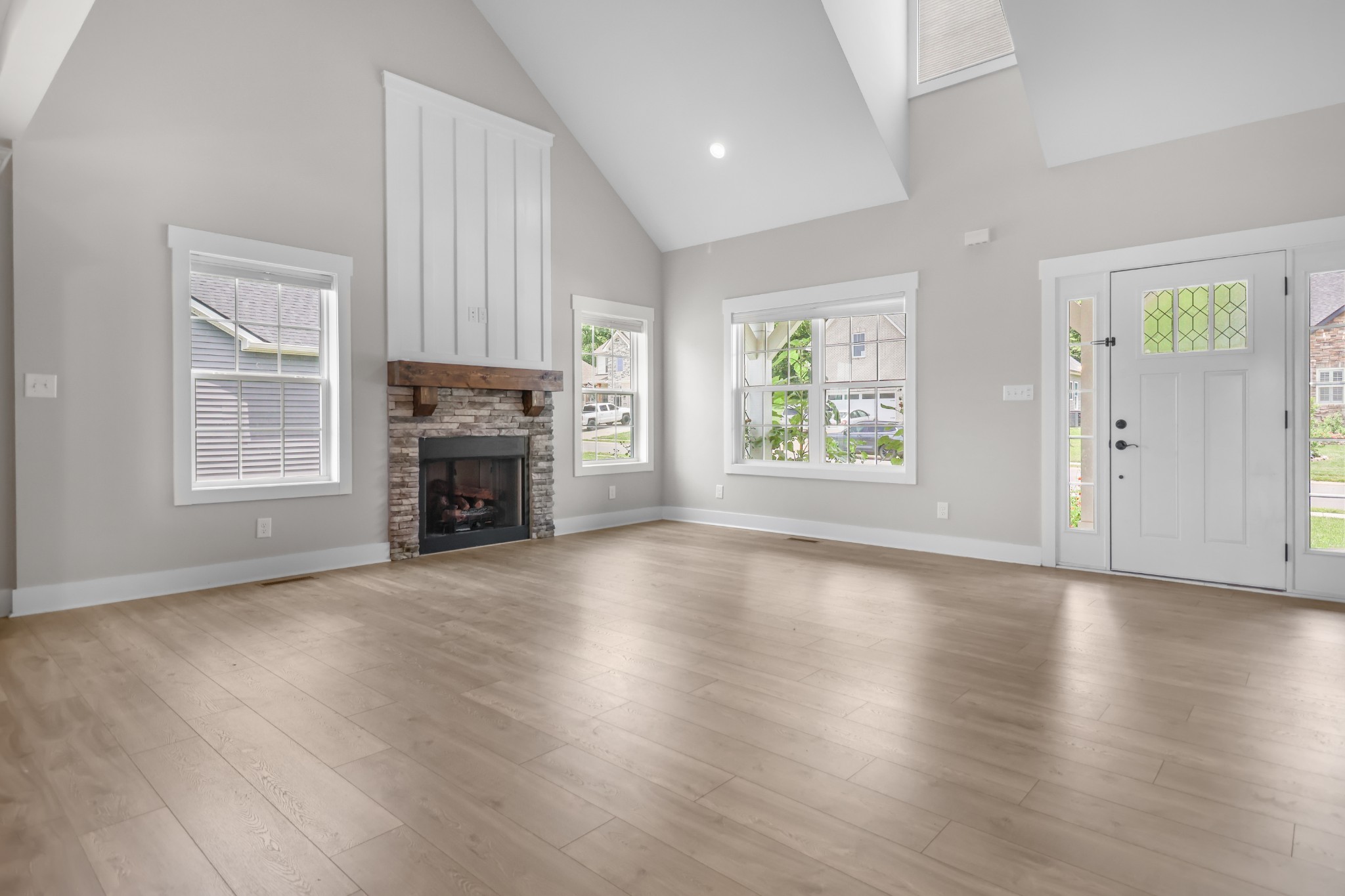 1314 Highgrove Ln