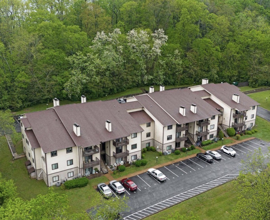 133 Hicks Rd 133 Lower level front