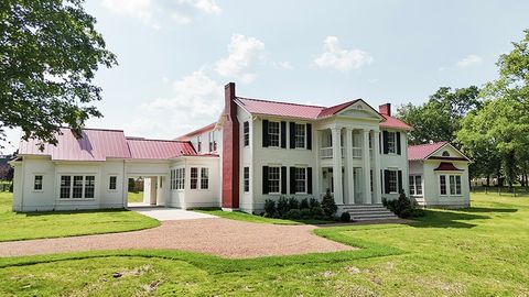 8318 Moores Ln Brentwood TN 37027