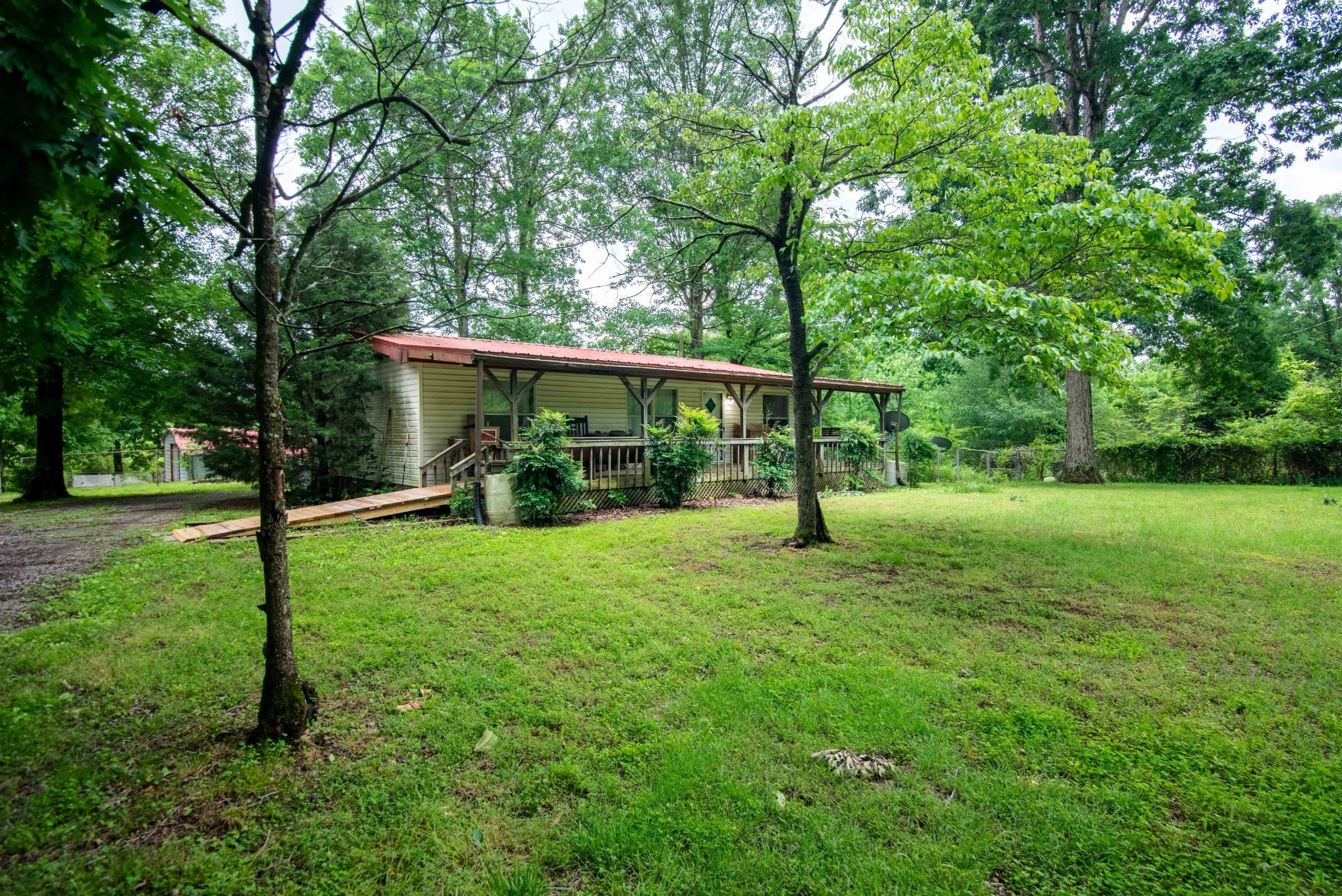 6687 Beverly Dr