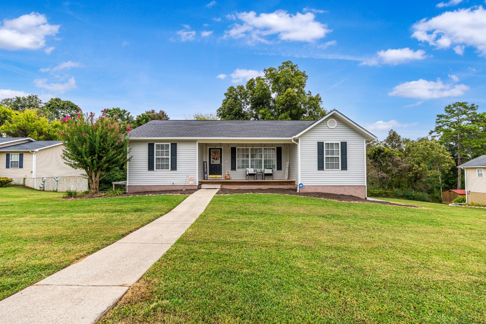 131 Hollow View Dr SE