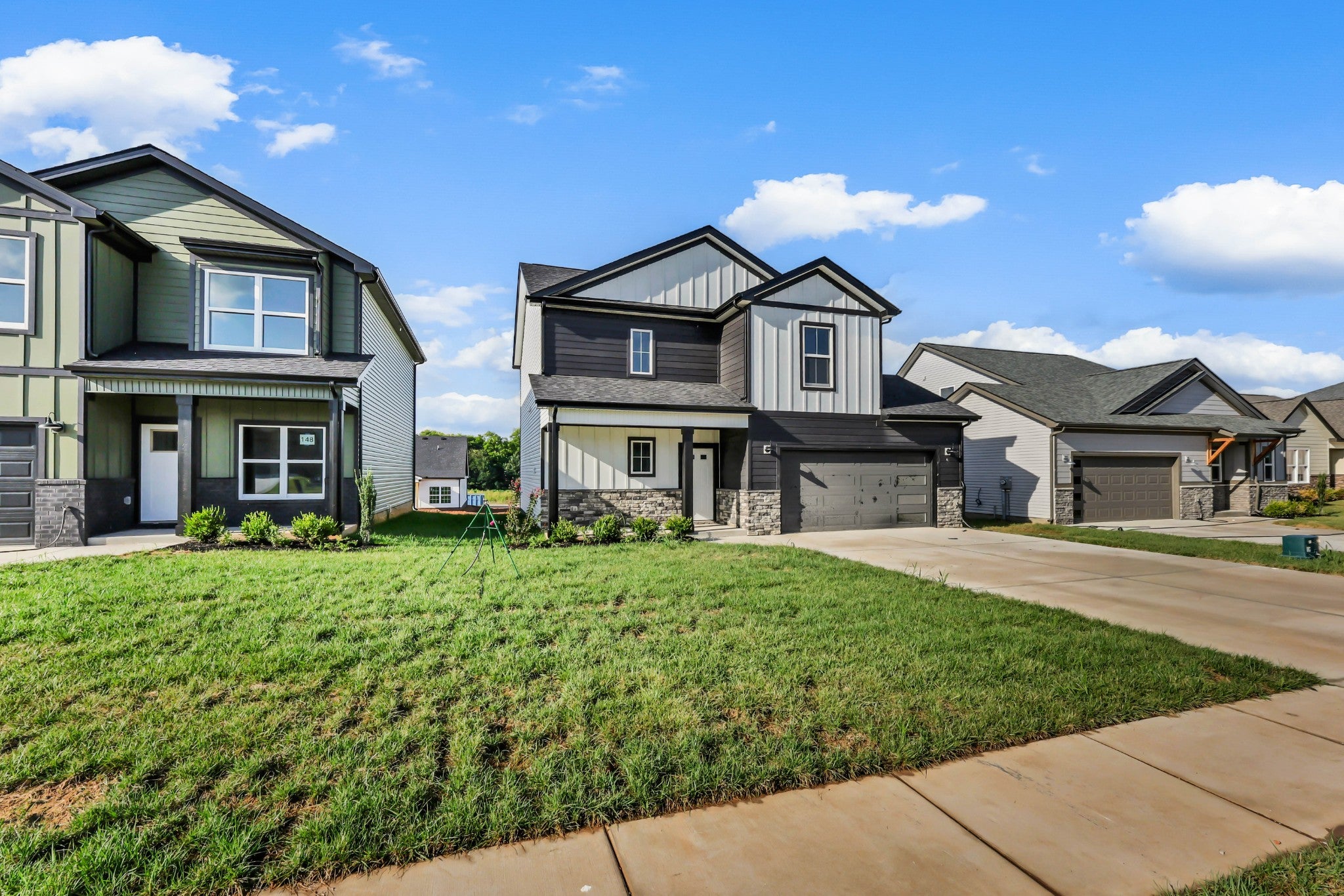 2716 Brewster Dr