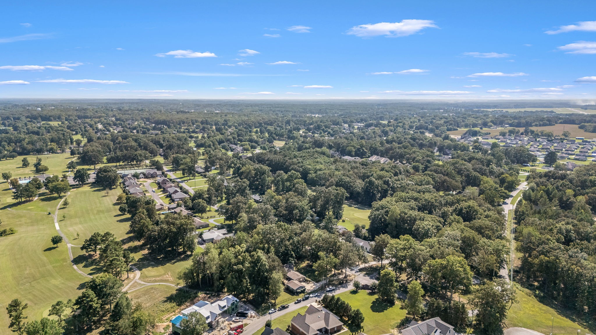 1922 Country Club Dr