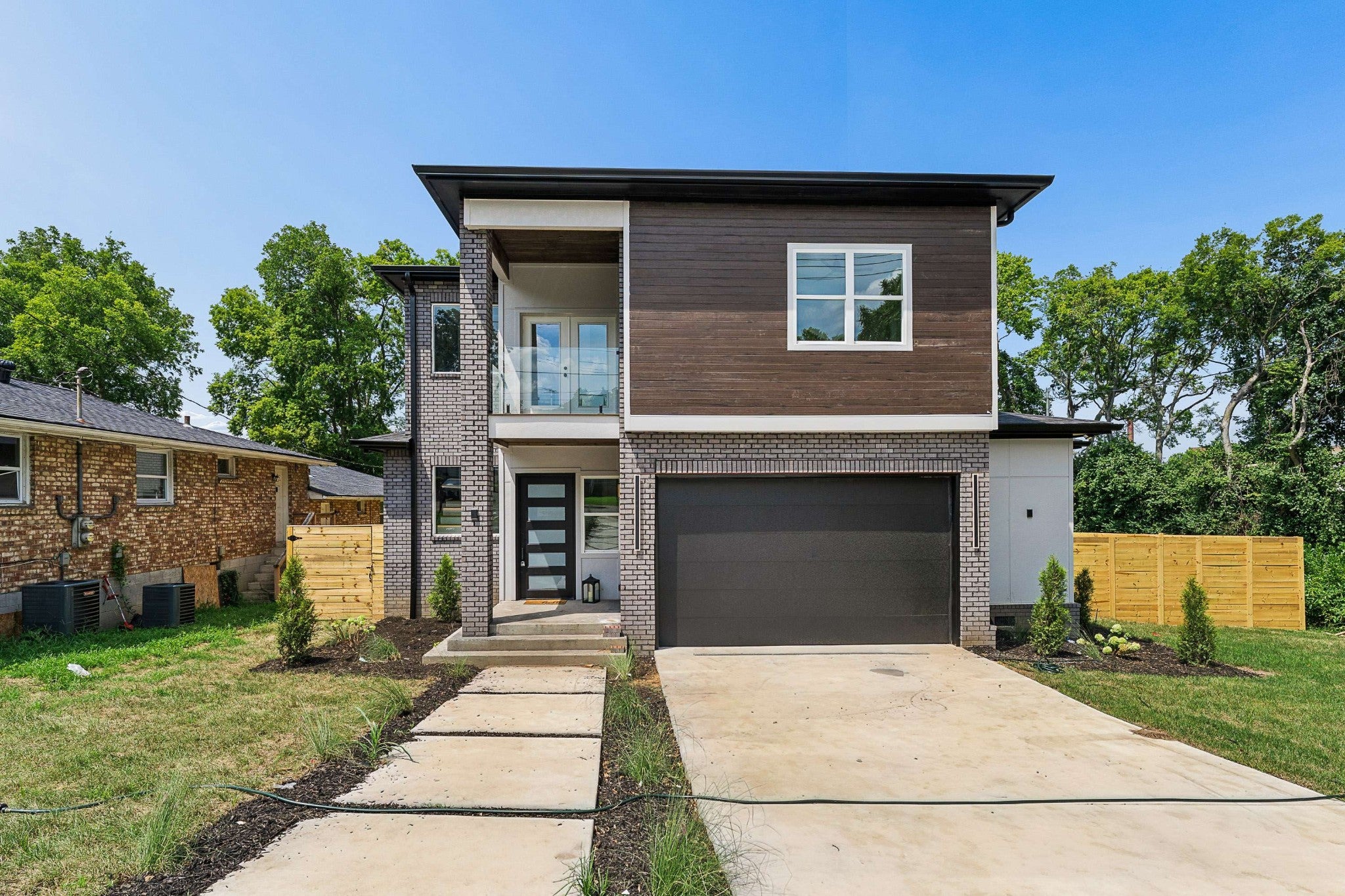 5-bed listing at 2200 Morena St, Nashville