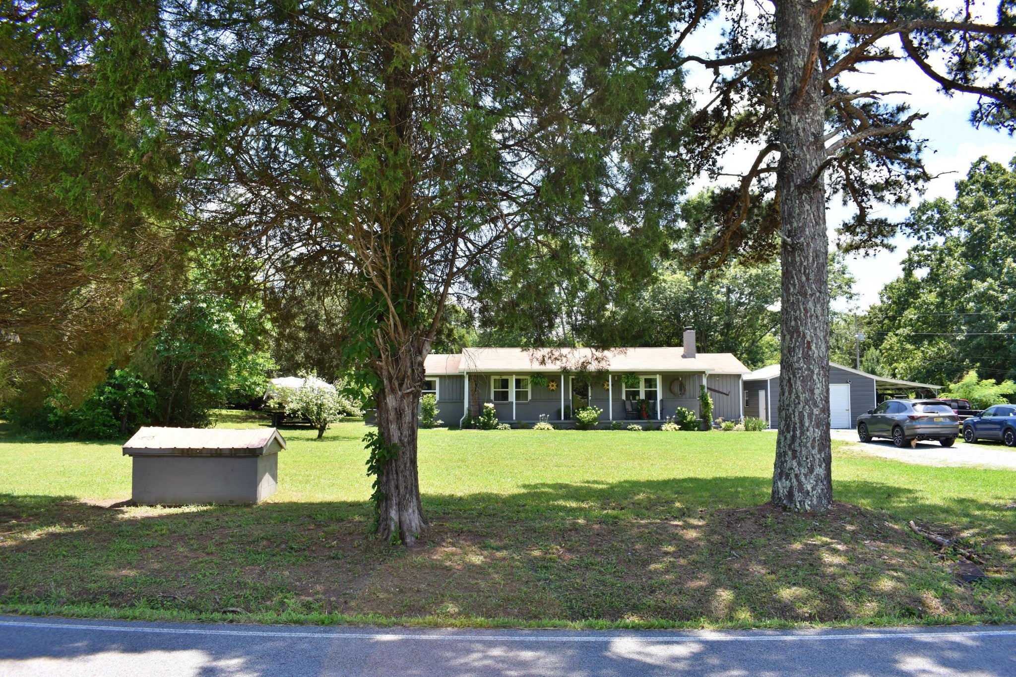 5858 Wolf Creek Road