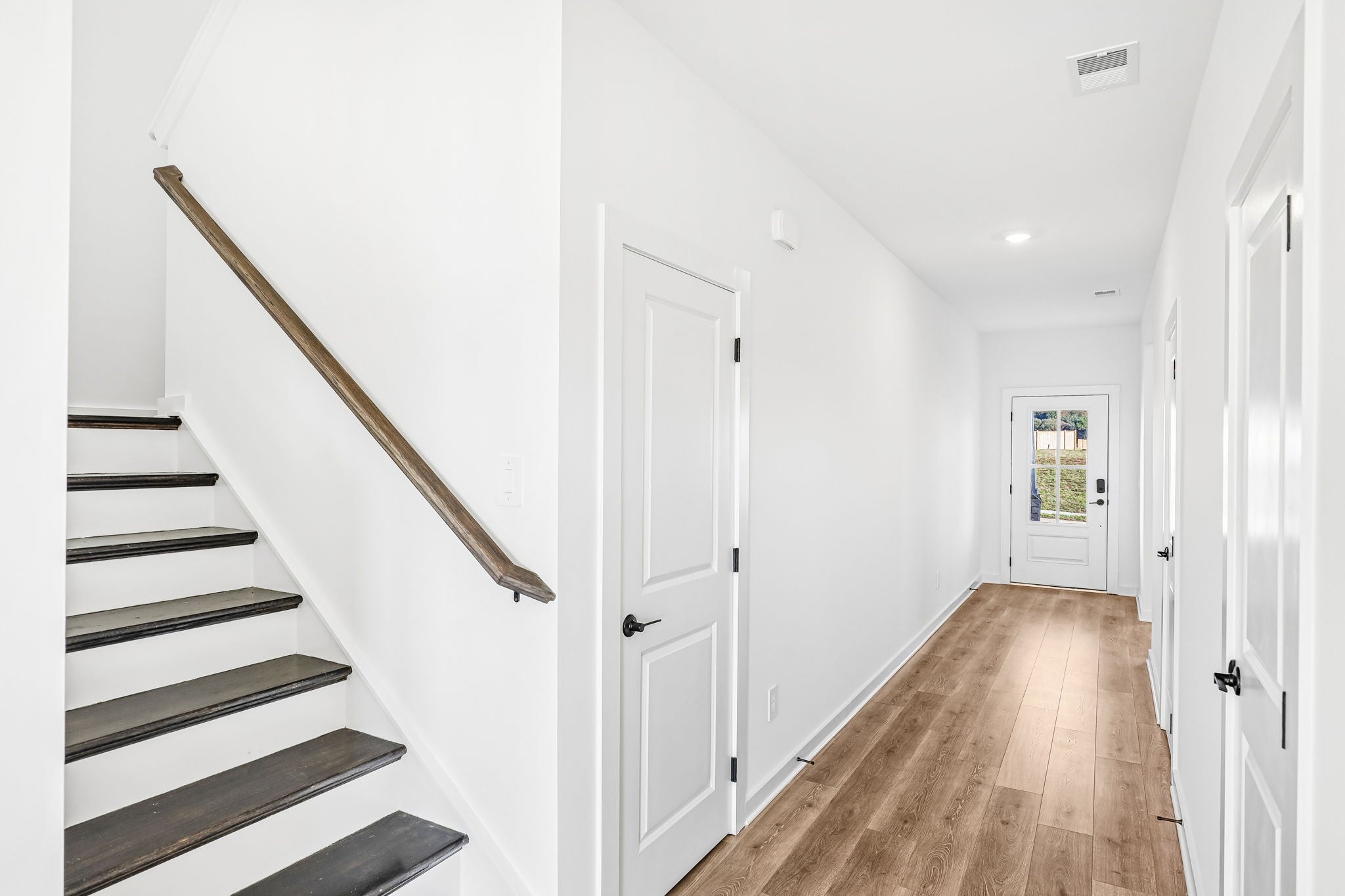 236 Astoria Dr