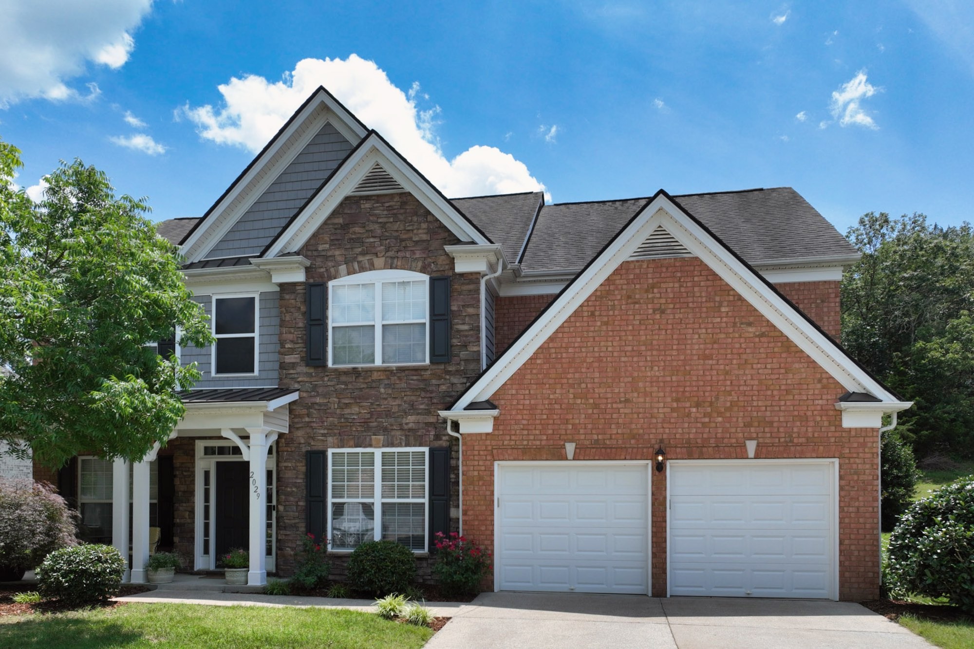 2029 Delaware Dr