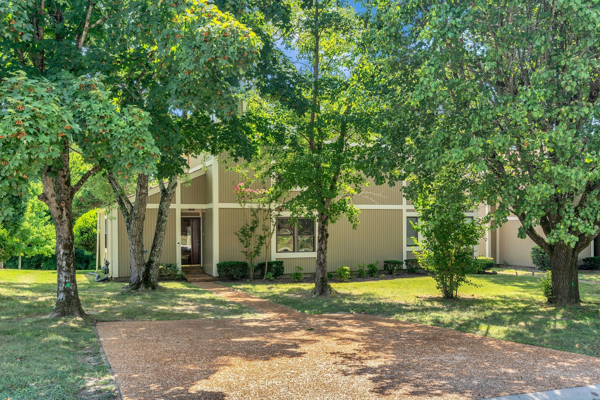 819 Todd Preis Dr
