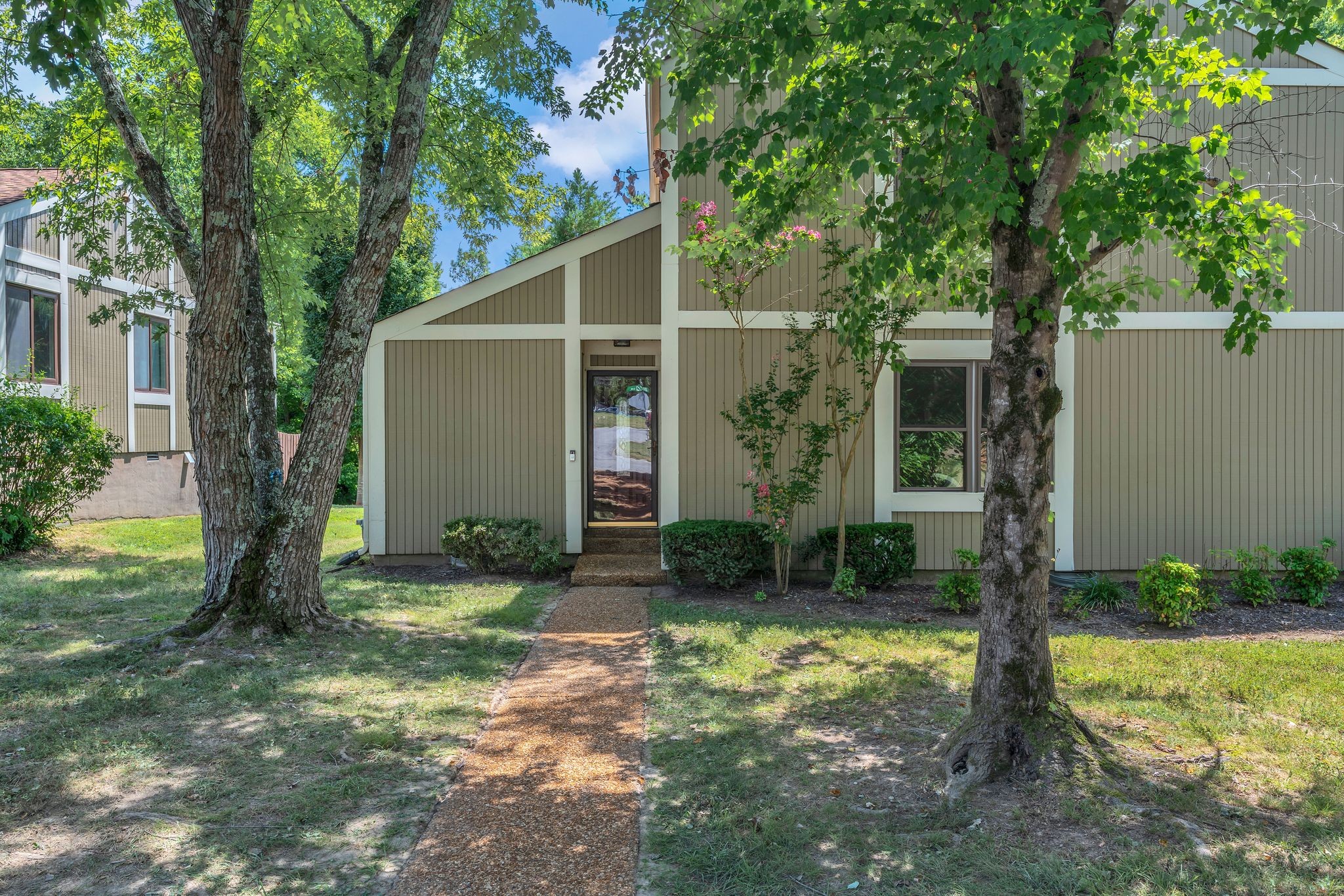 819 Todd Preis Dr