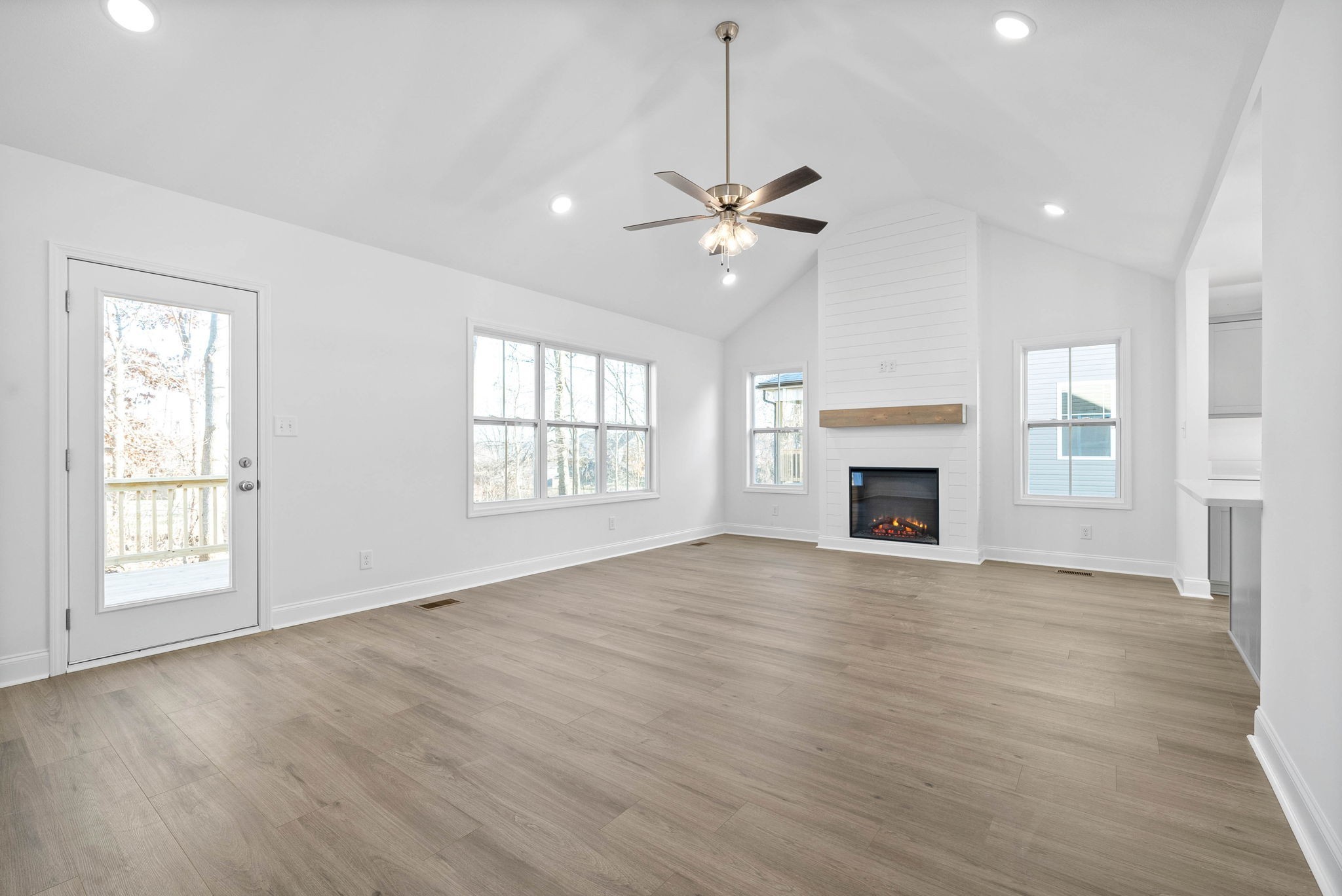 1257 Elizabeth Lane