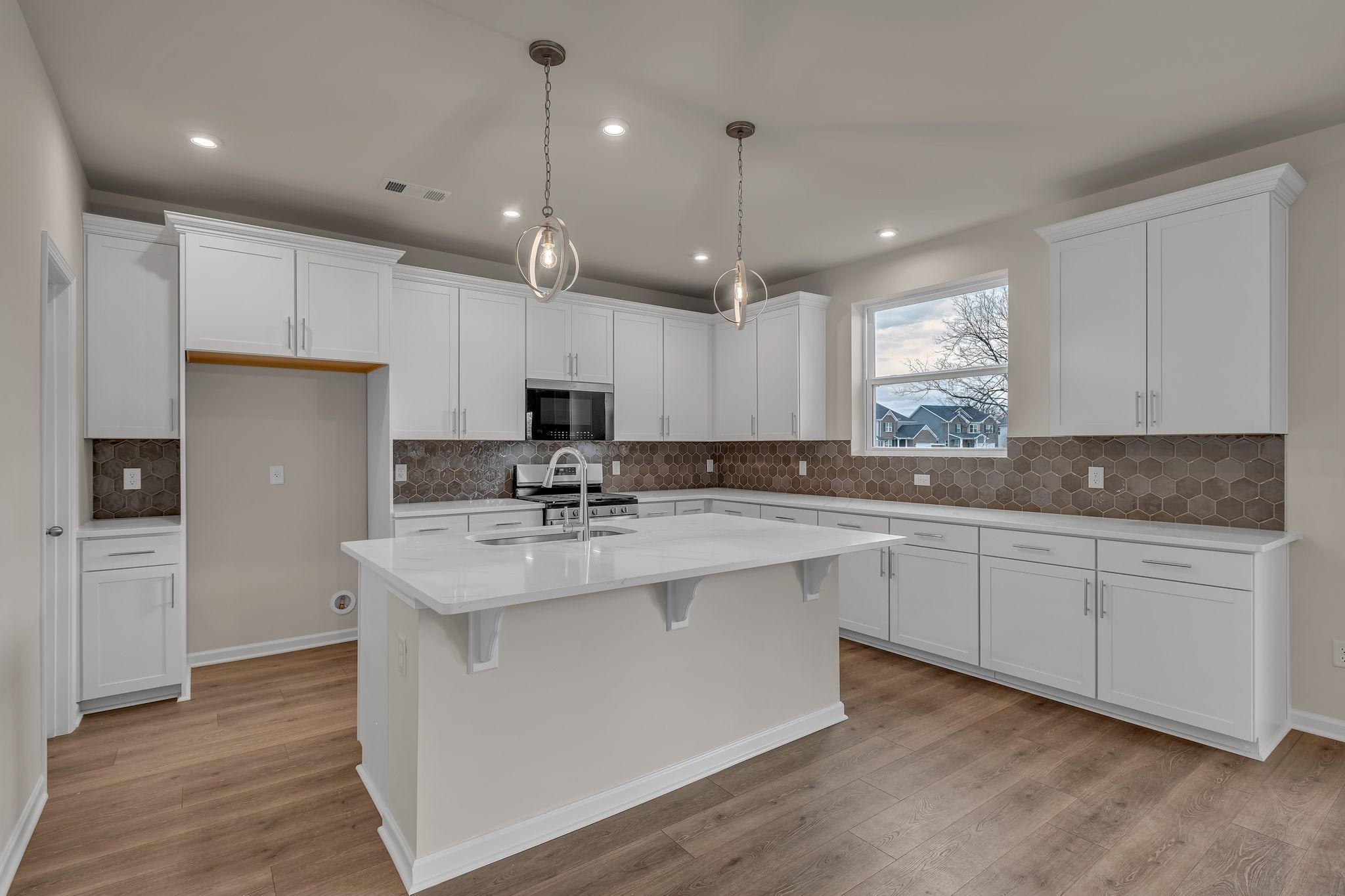 1125 Aster Place