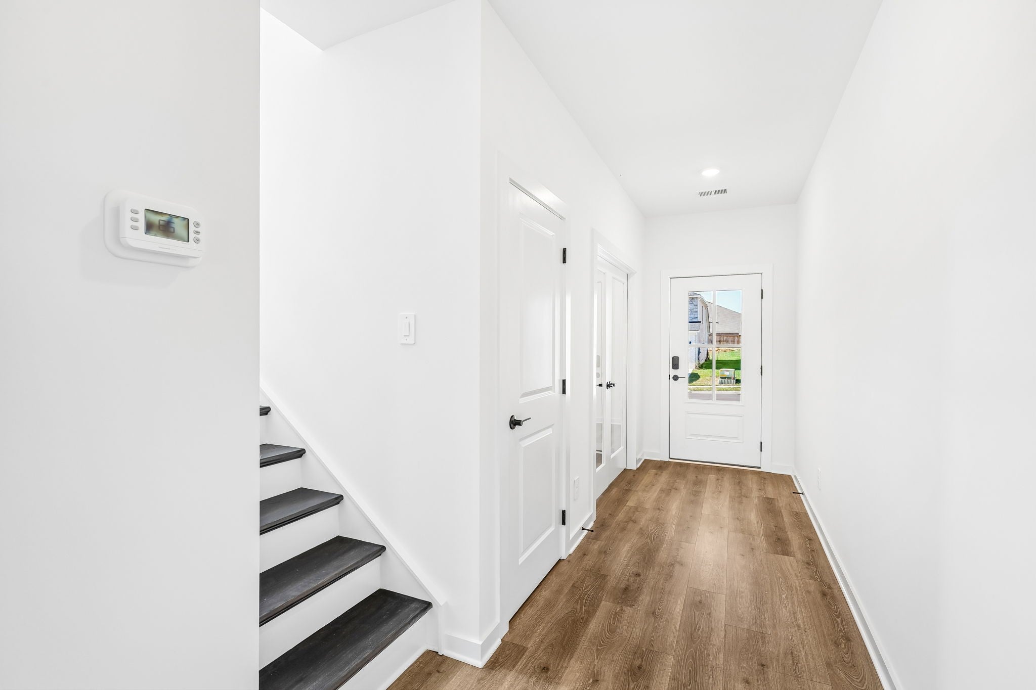 260 Astoria Dr