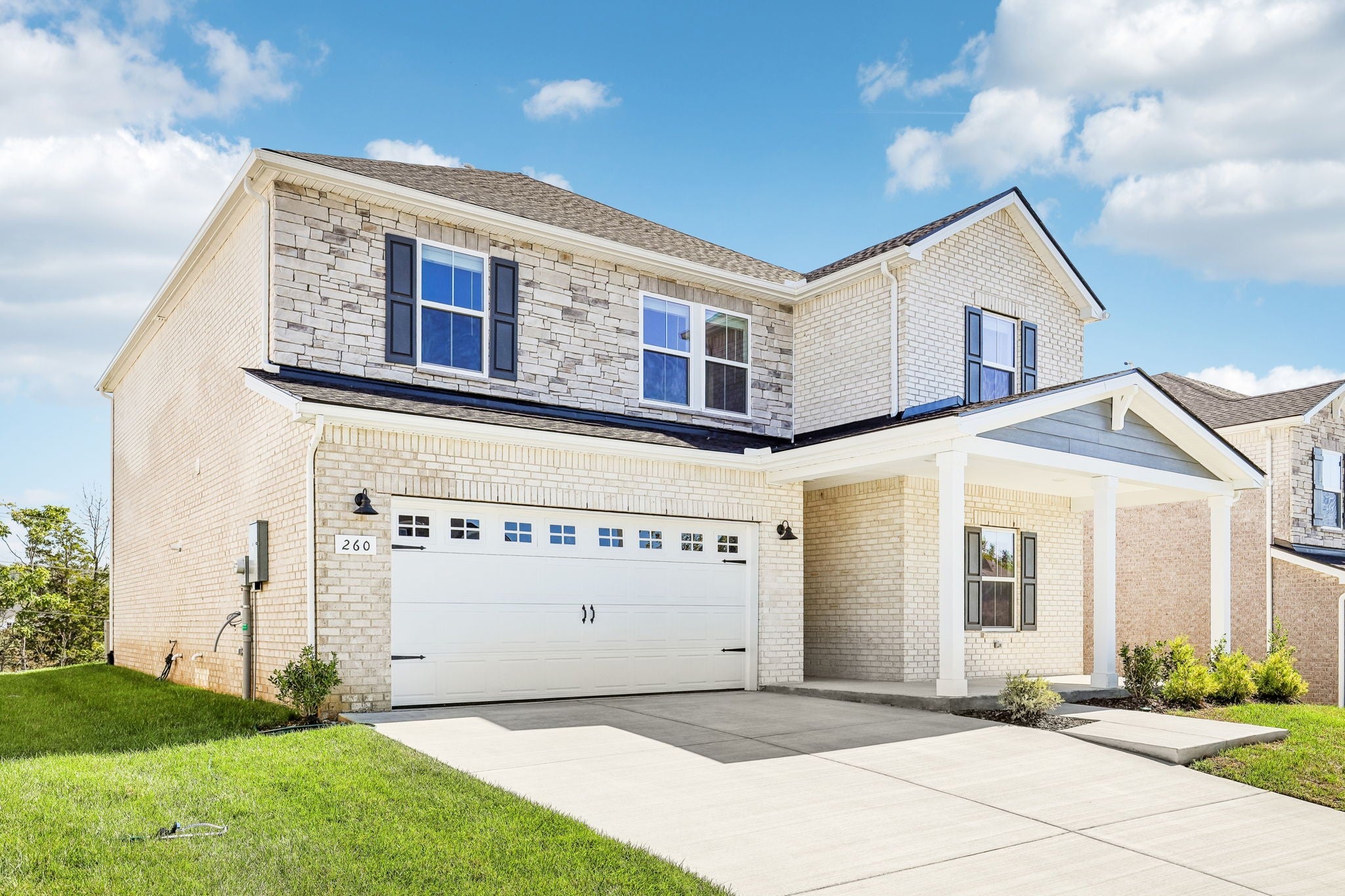 260 Astoria Dr