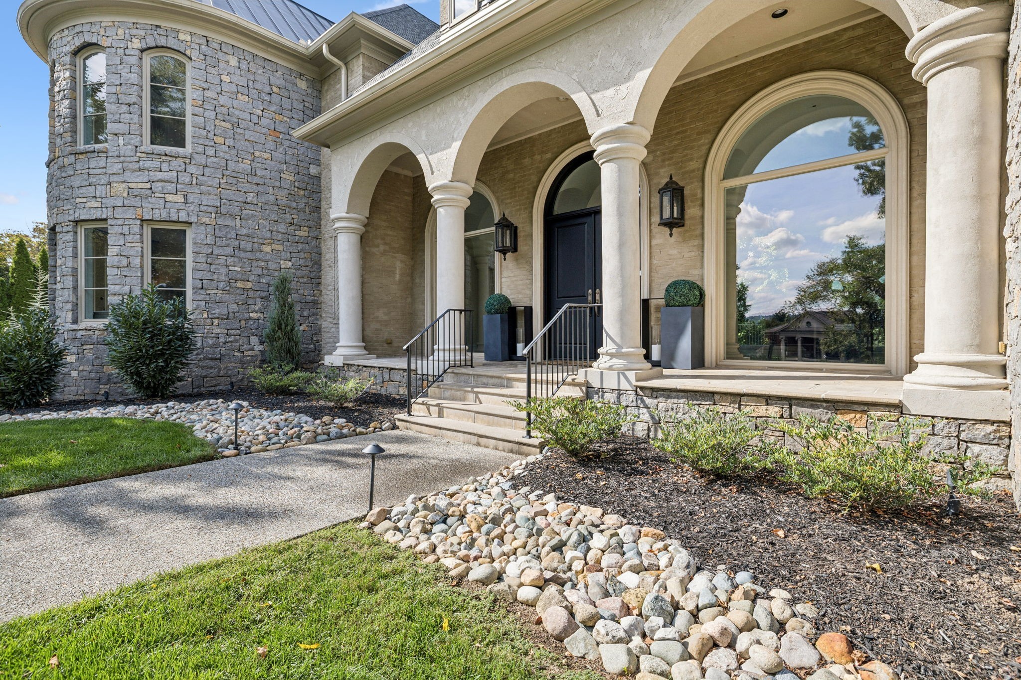 5 Colonel Winstead Dr