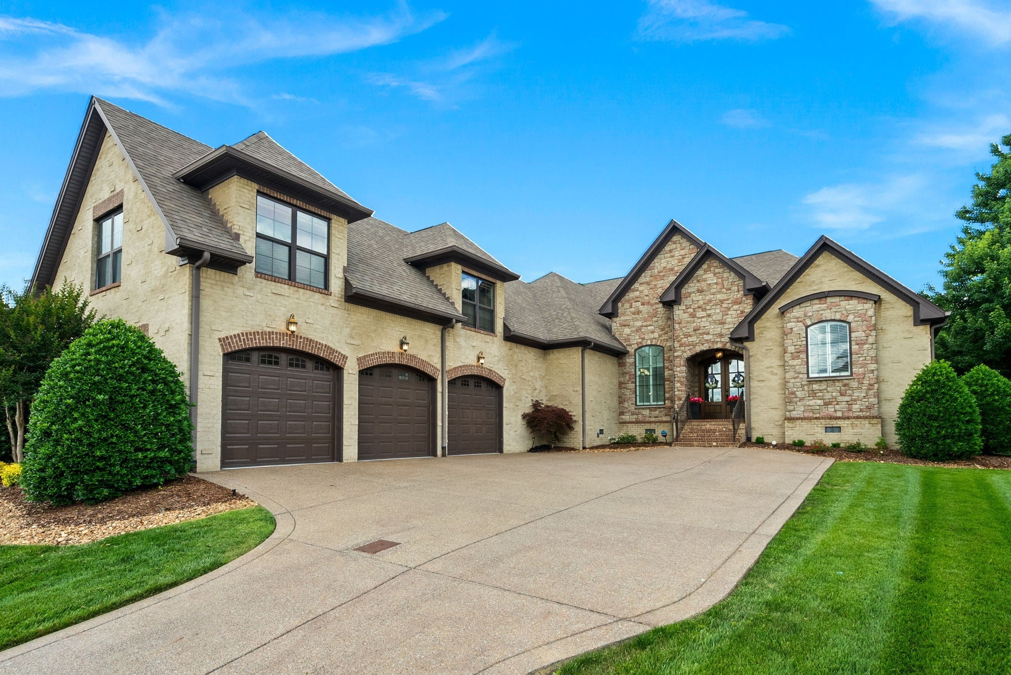 1606 Boardwalk Pl