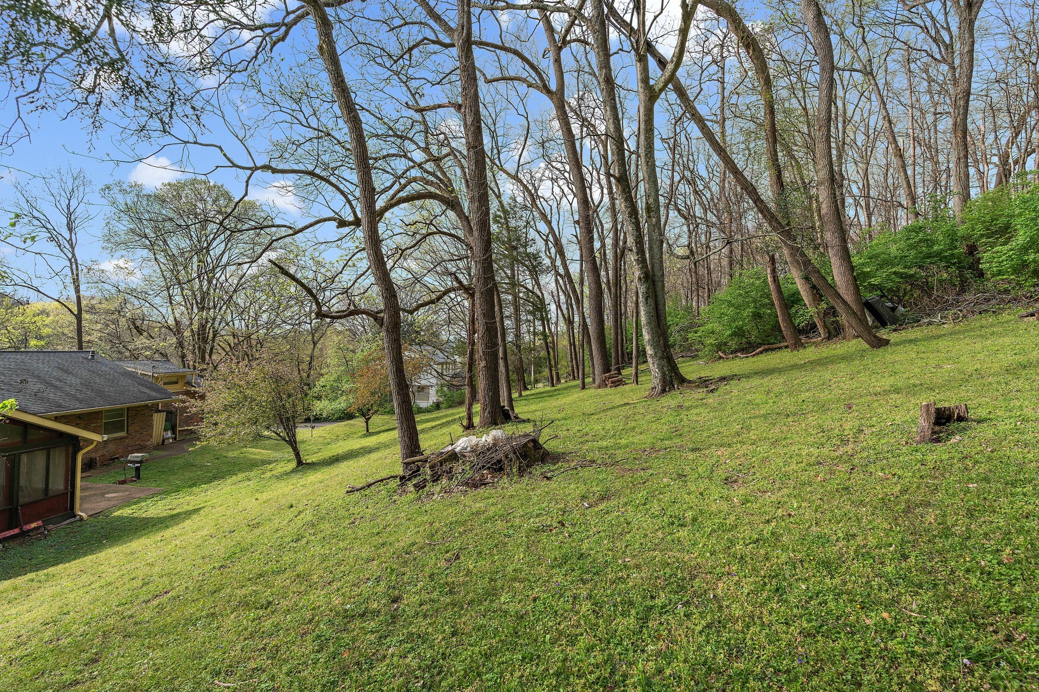 6121 Chickering Ct