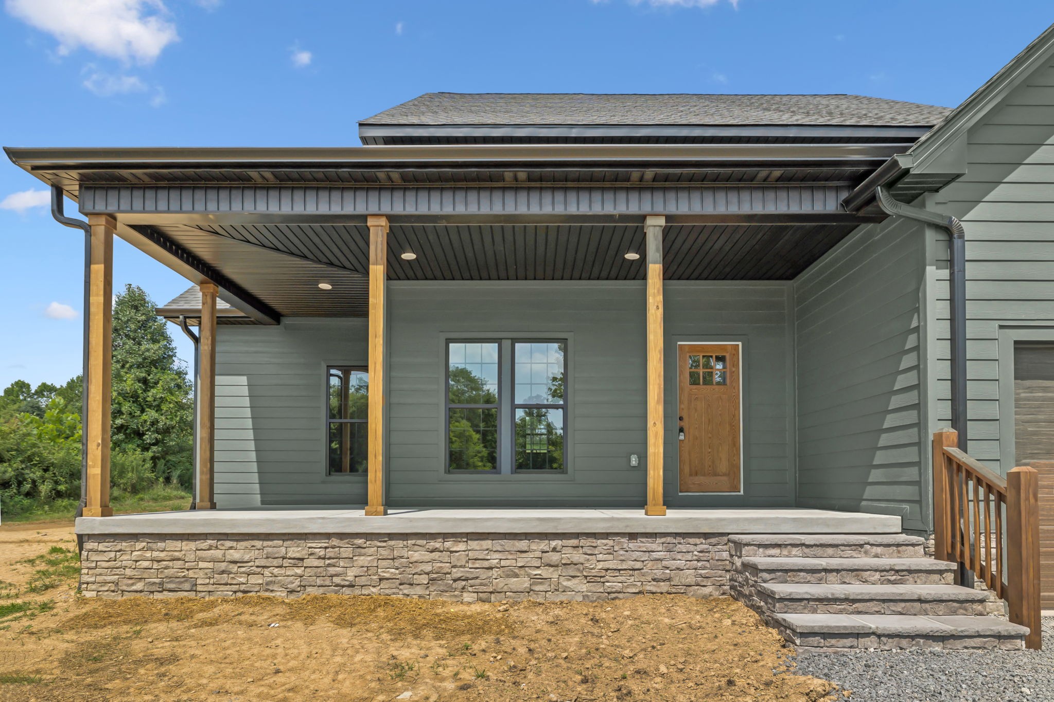 684 Howell Rd