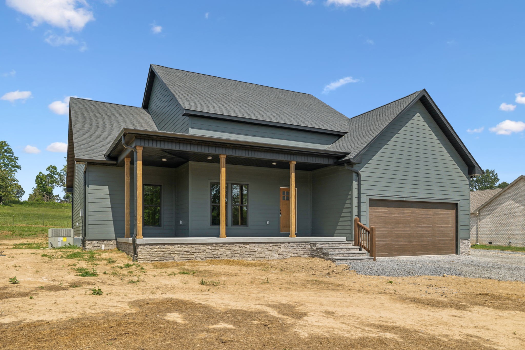 684 Howell Rd