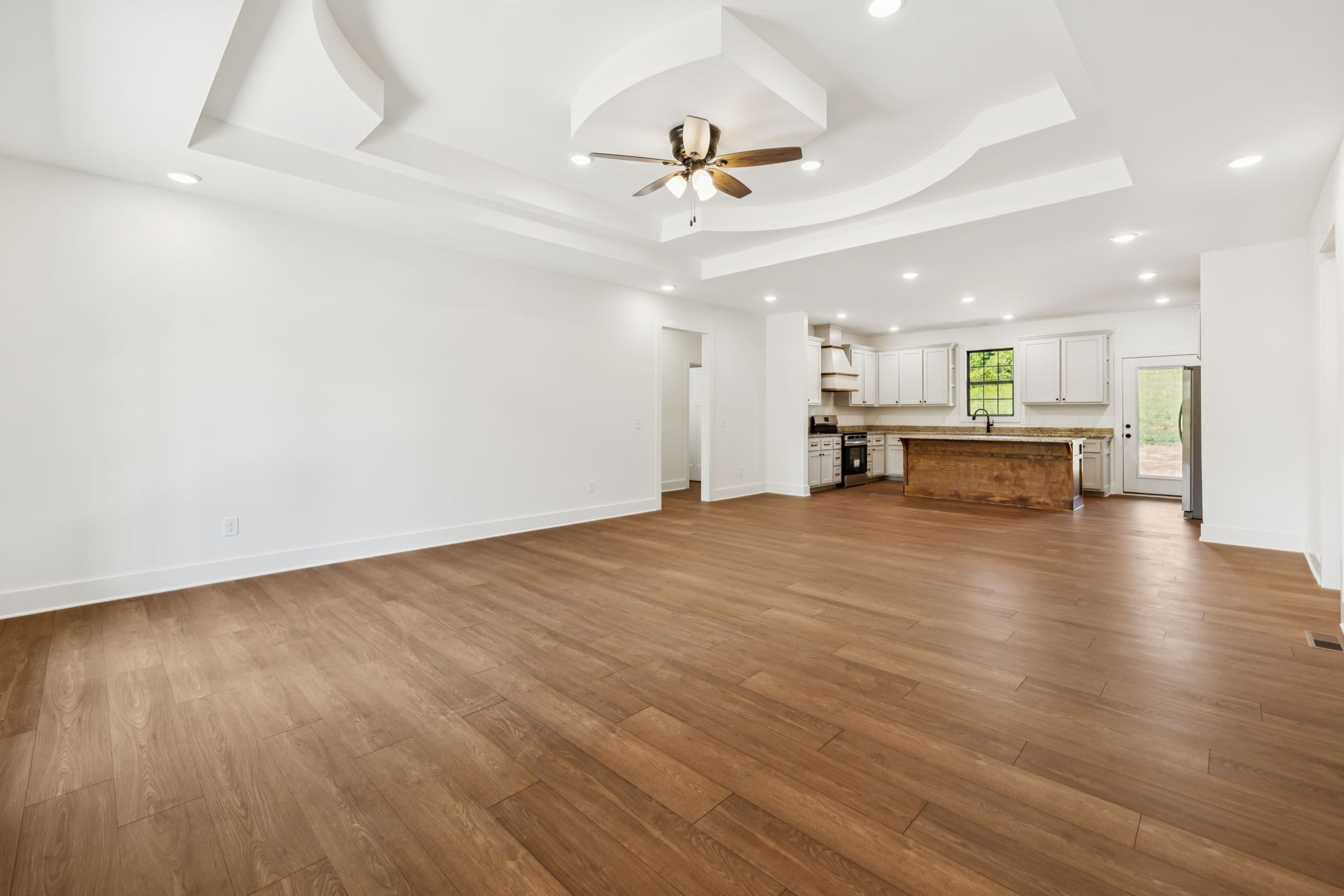 684 Howell Rd