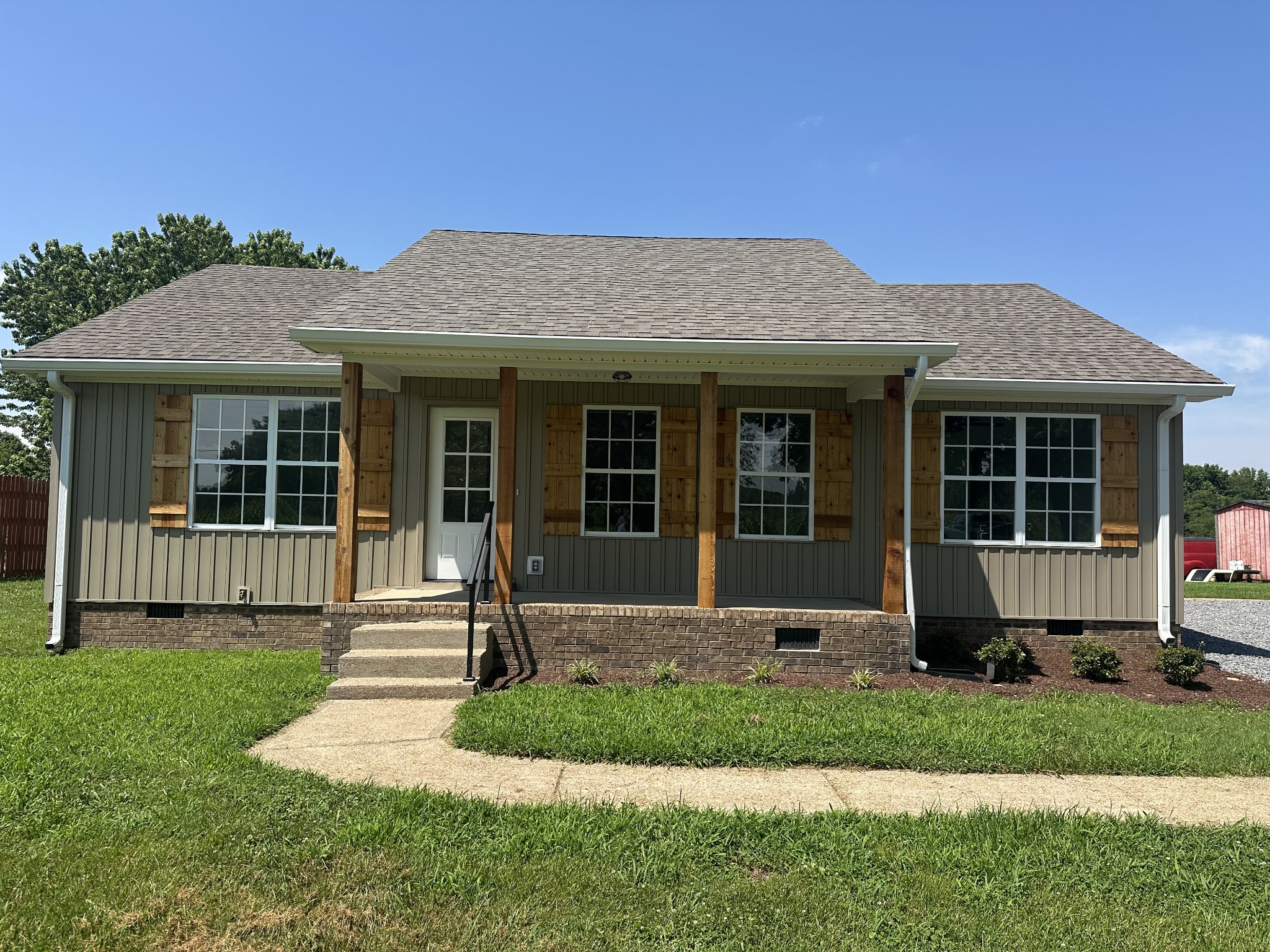 601 Lear Rd