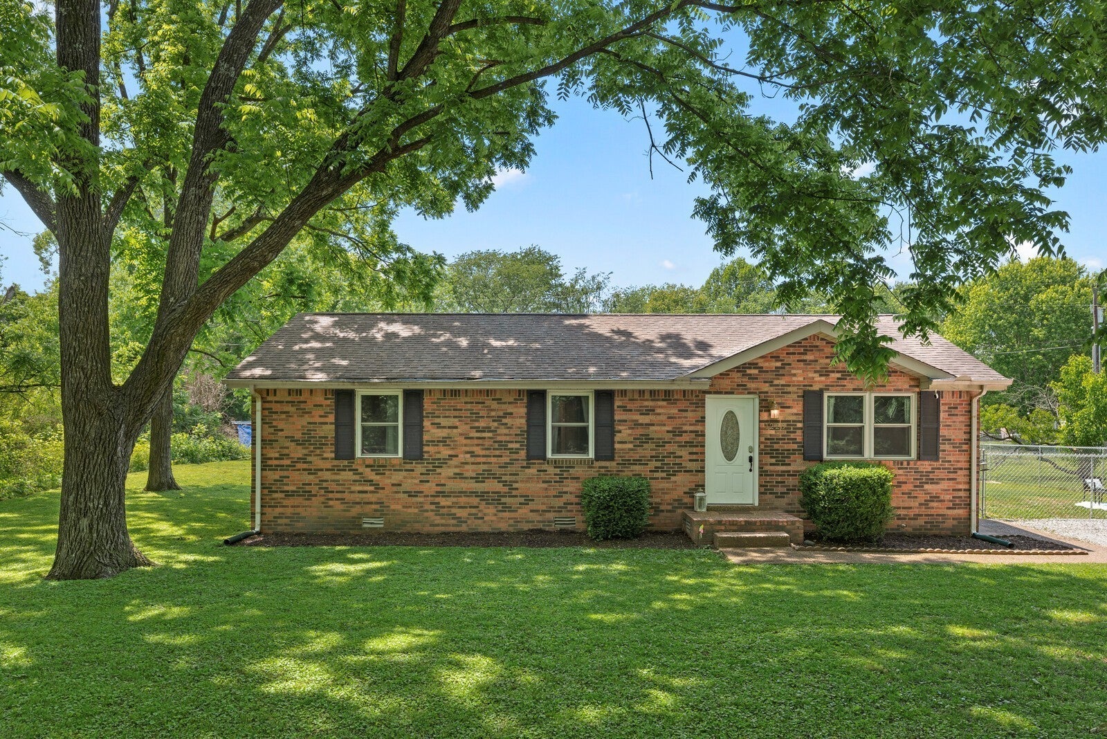 1223 Pleasant View Main St