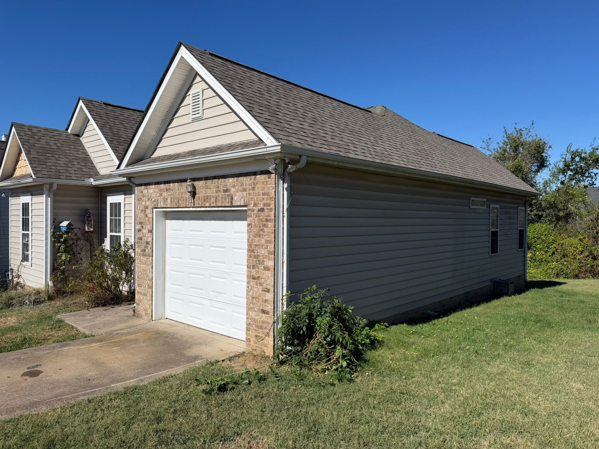 7105 Legacy Dr