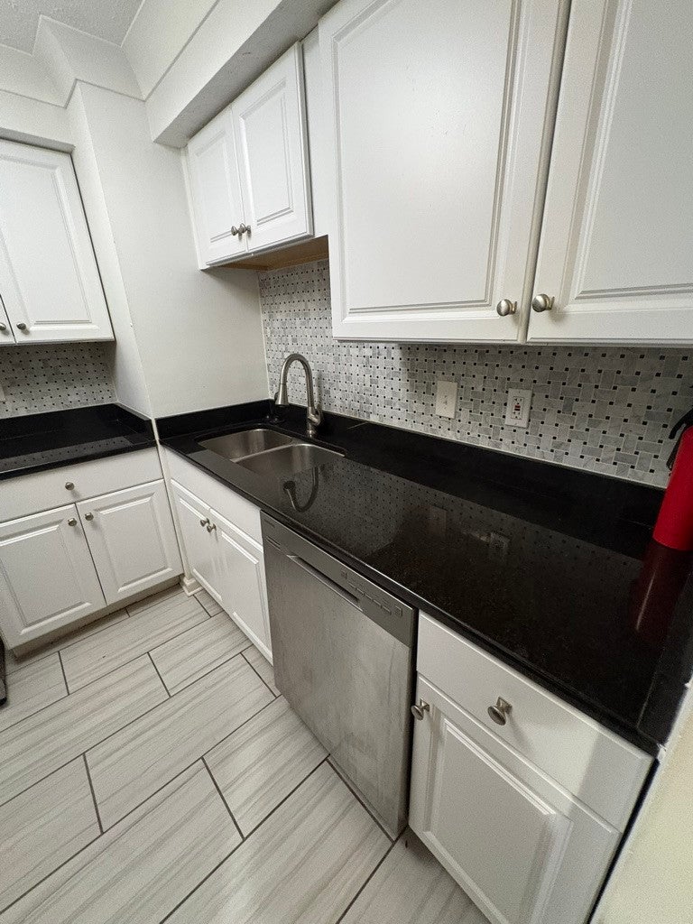 2325 Elliston Pl 110