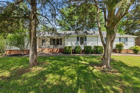 421 Robertson Dr Smyrna TN 37167