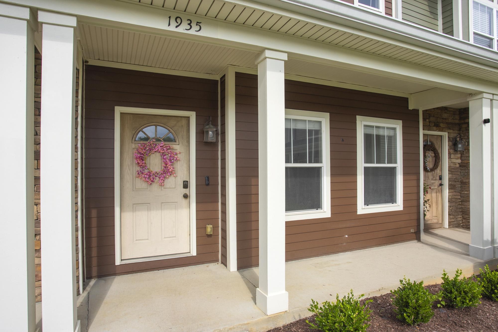 1935 Lombardia Ln