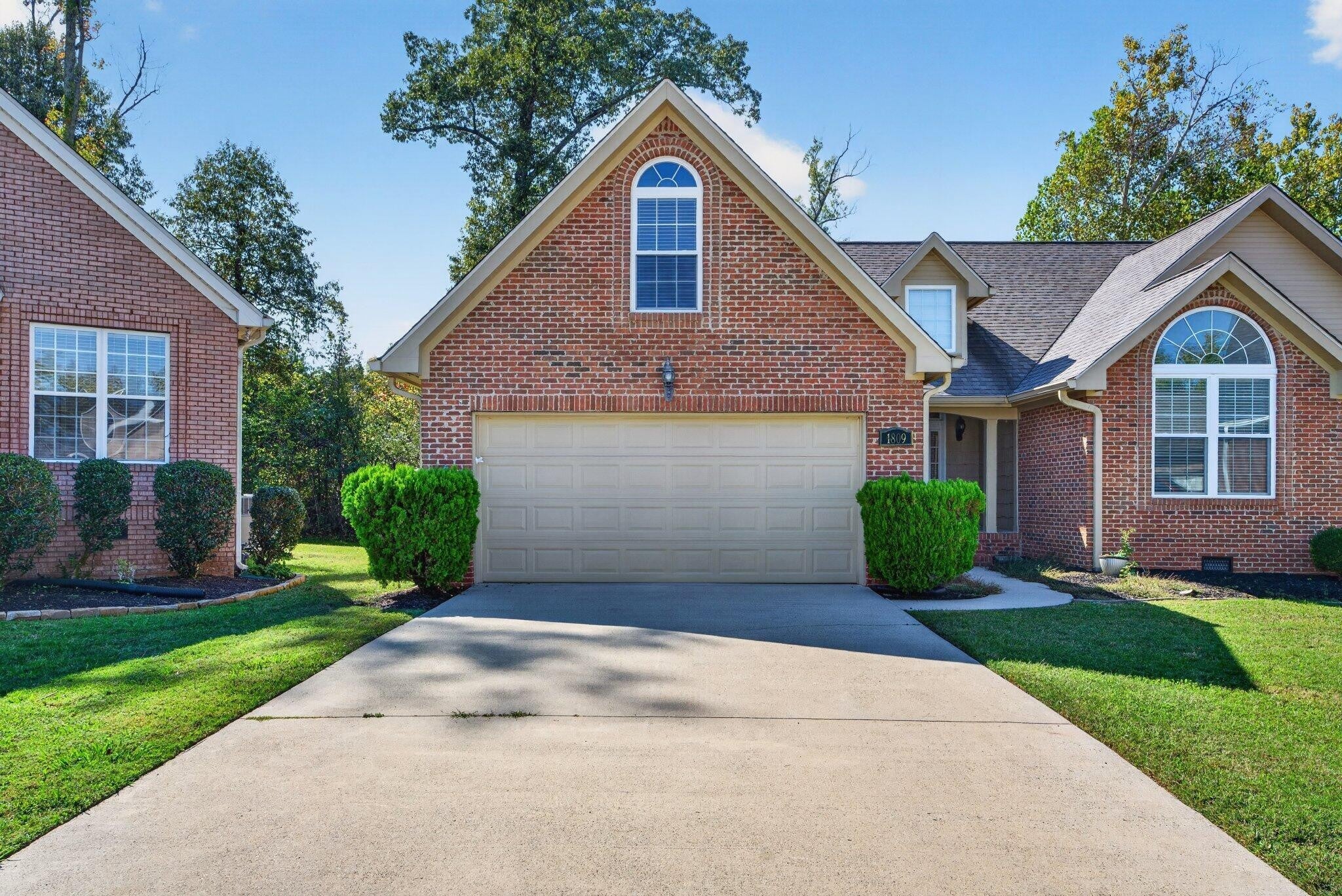 1809 Richmond Lane