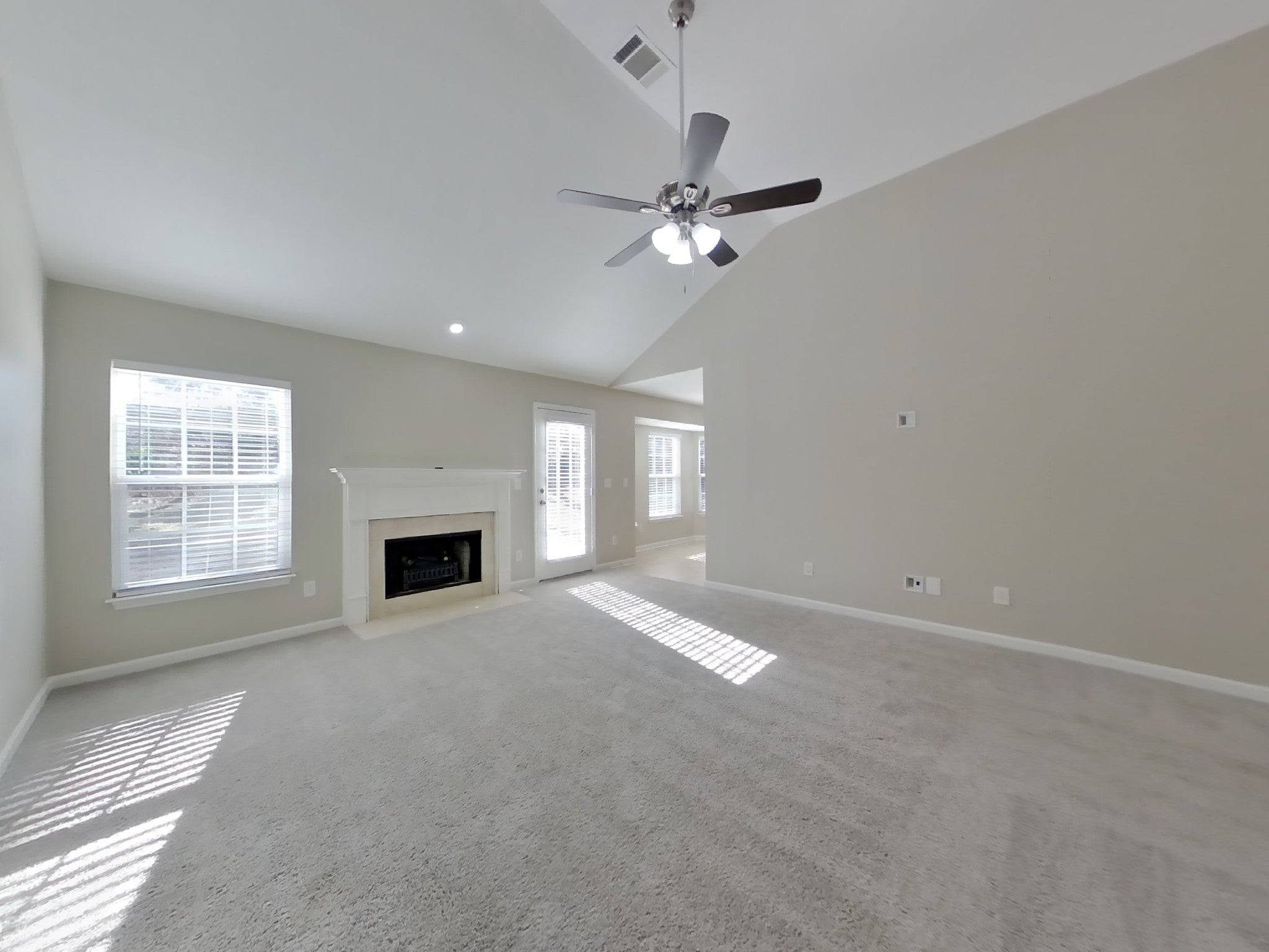 3505 Flora Dr