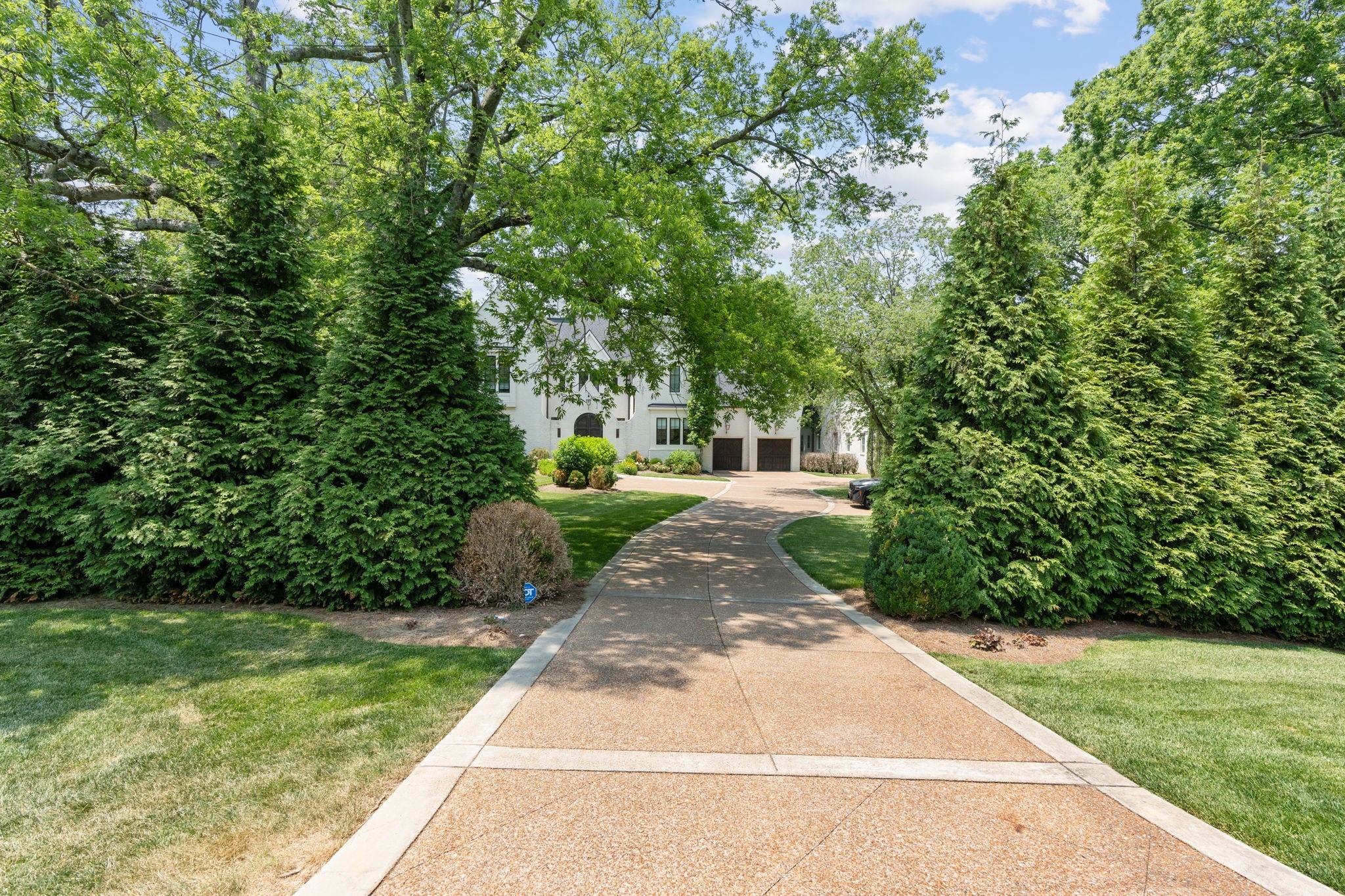 3903 Estes Rd