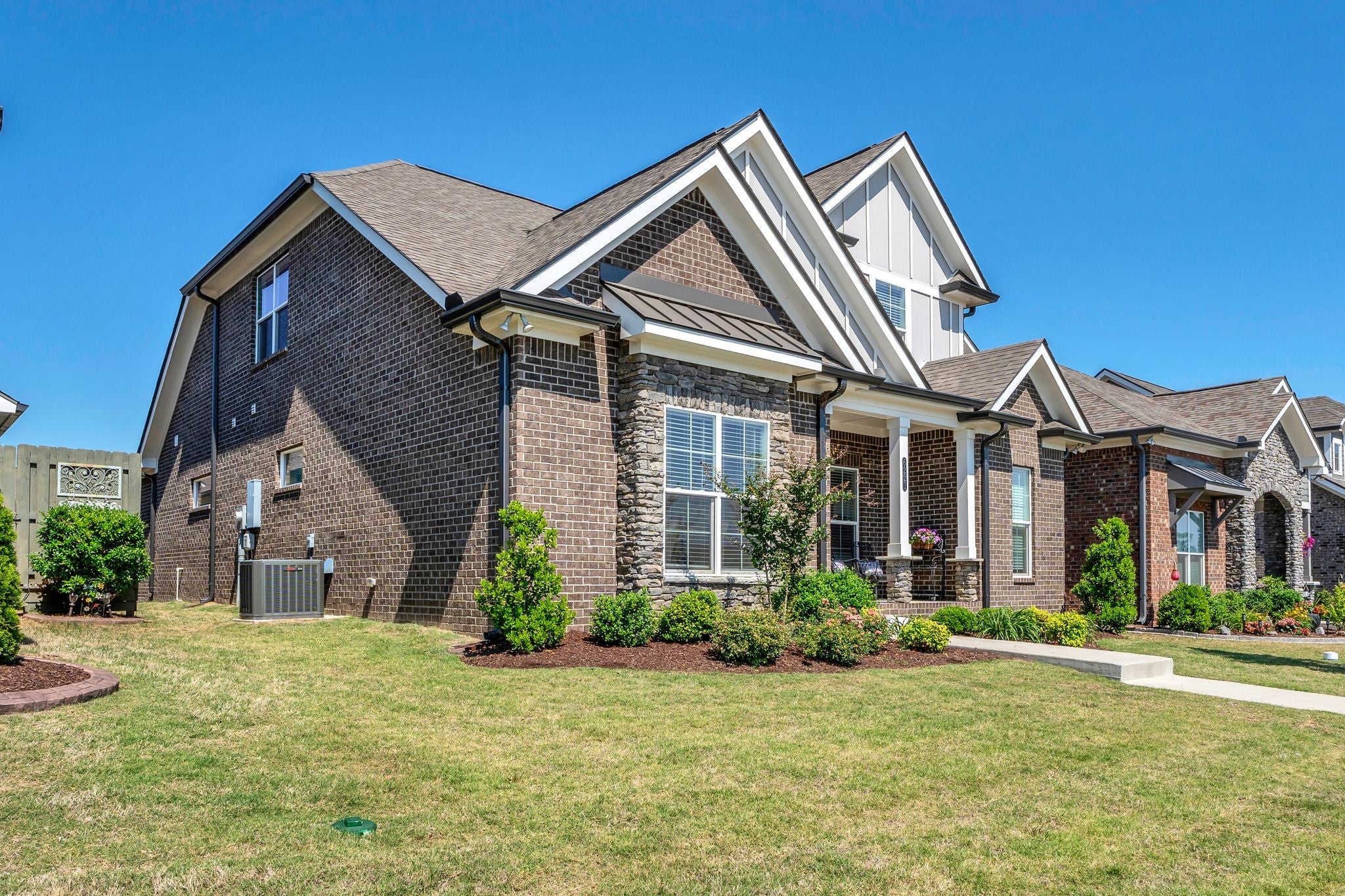 3-bed home for sale in Hermitage, TN 37076, 6221 Crawford Drive 6221 Crawford Drive, Hermitage TN 37076 3-bed home, photo 5 of 60