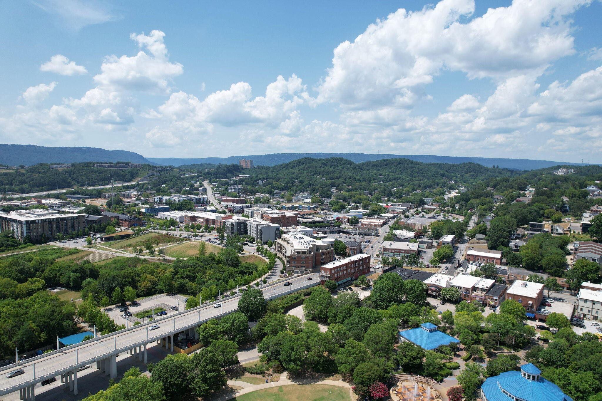 4 Cherokee Boulevard