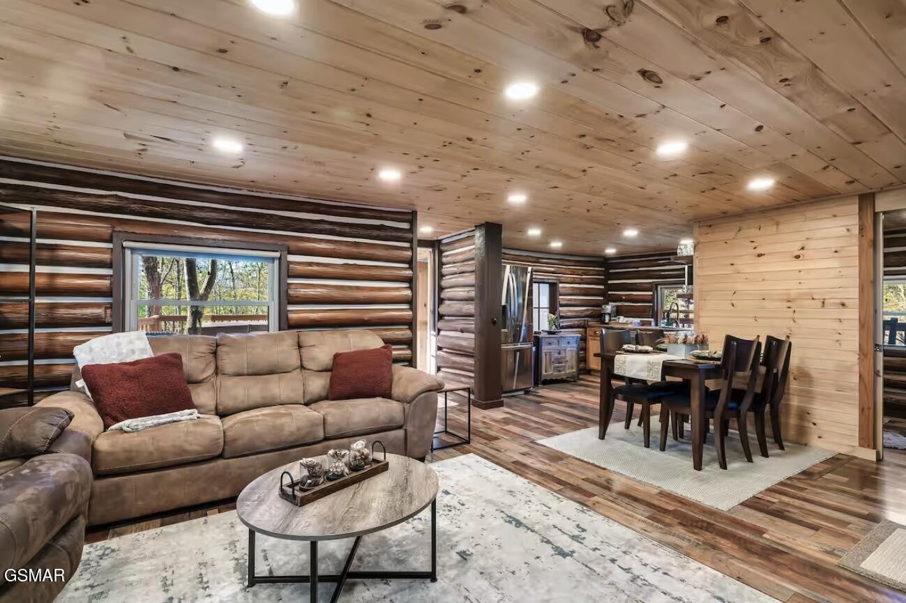 3847 Warden Branch Lane