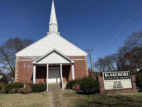 2800 Belcourt Ave Nashville TN 37212