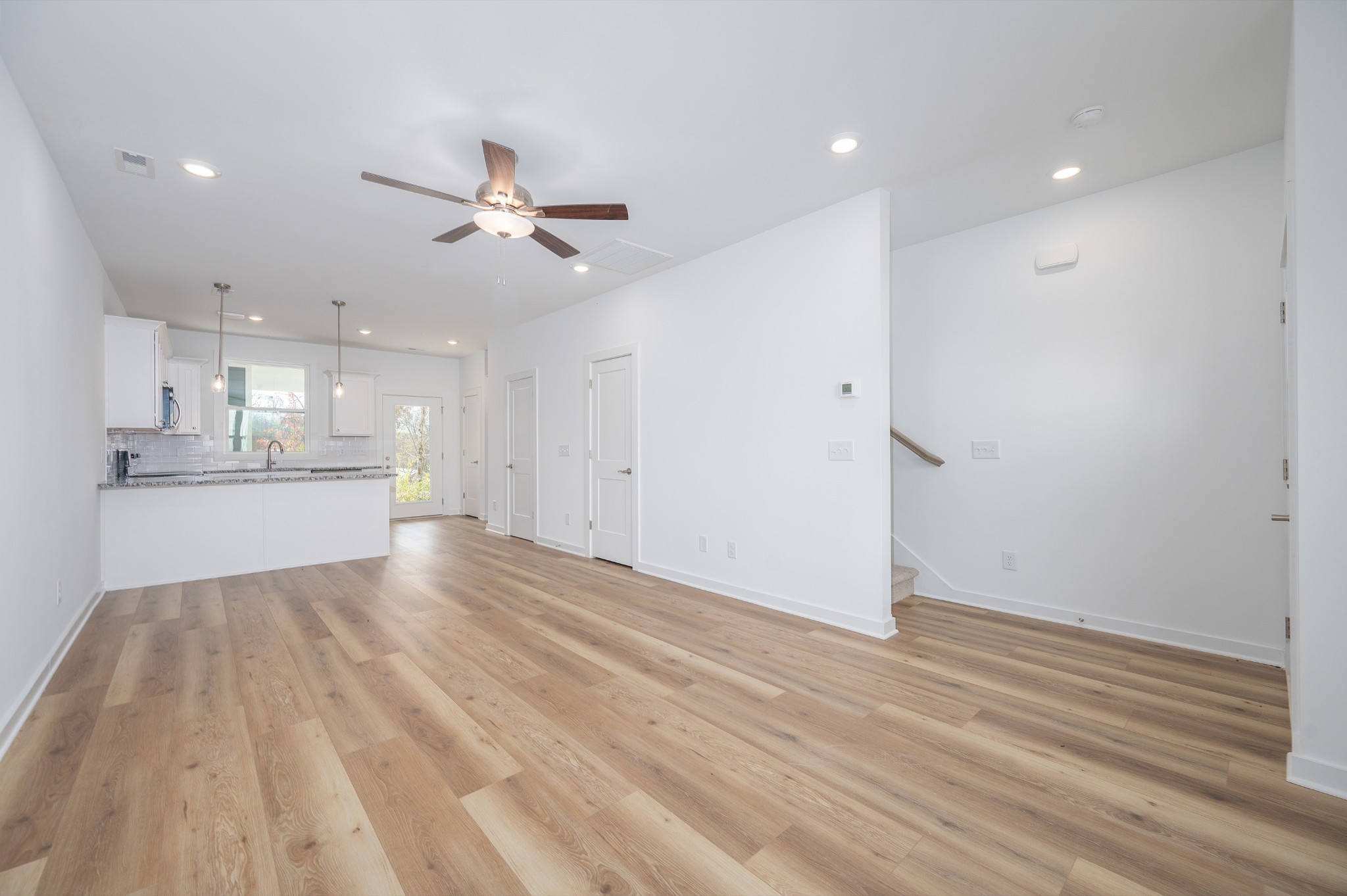 1170 S Dickerson Rd 24