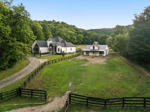4450 Savage Pointe PVT Dr Franklin TN 37064