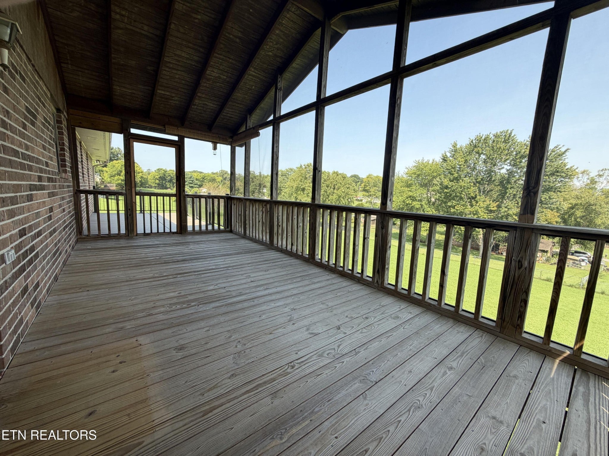 1456 Cattlemans Drive