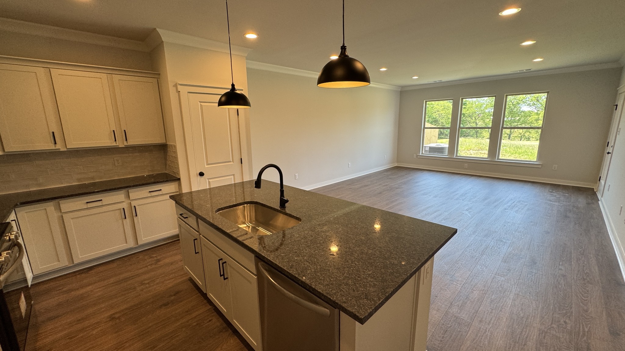 510 W Foxrun