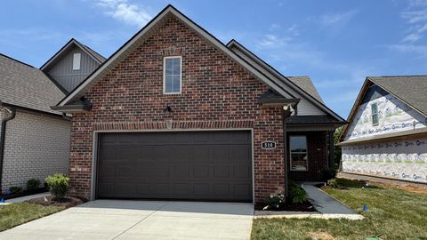 510 W Foxrun Springfield TN 37172