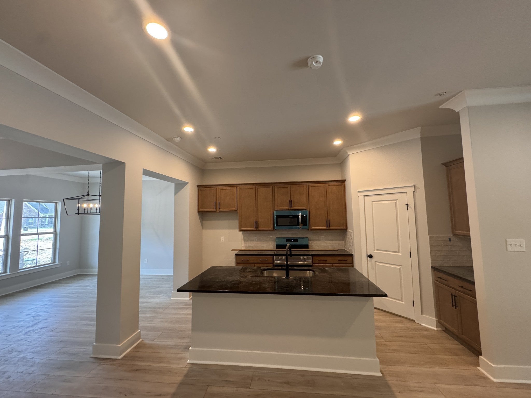 8686 Turnbull Dr